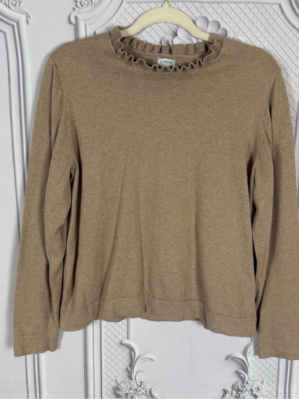 J.Crew Women’s XL Tan Ruffle Neck Crew Sweater 100% Cotton Lightweight Preppy